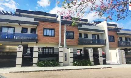 TRIPLEX A VENDA EM SÃO JOSÉ DOS PINHAIS, BAIRRO BONECA DO IGUAÇU