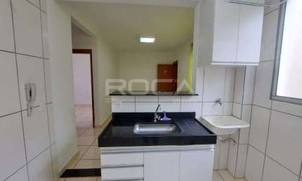 Aluguel de apartamento padrão com 2 dormitórios no Parque Santa Felícia em São Carlos