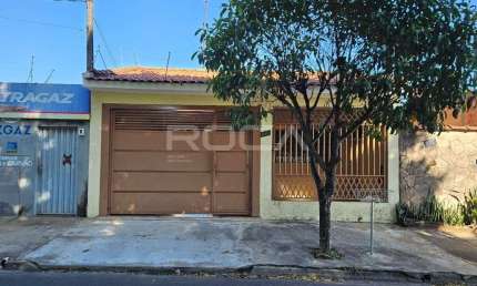 Casa espaçosa à venda e locação no Parque Santa Felícia Jardim, São Carlos