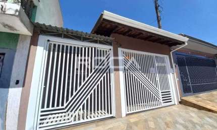 Charmosa casa à venda e locação no bairro Belvedere, São Carlos