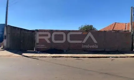 Terreno à venda na Vila Prado, São Carlos - Oportunidade única!