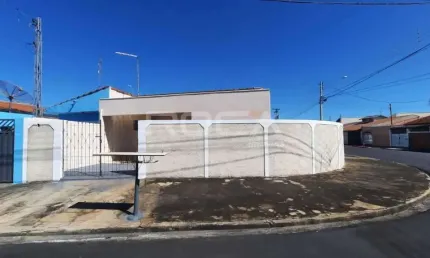 Casa aconchegante para alugar no bairro Estância Suíça em São Carlos