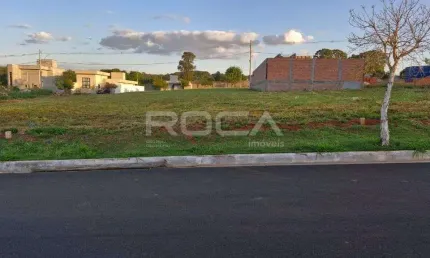 Terreno à venda no condomínio recanto do sabiá em são carlos