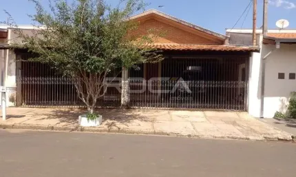 Casa com 3 quartos à venda na Rua Durvalino Gonçalves da Silva, 498, Jardim São João Batista, São Carlos