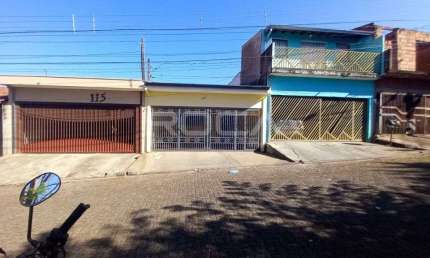 Casa de alto padrão com 3 dormitórios no bairro Santa Angelina em São Carlos