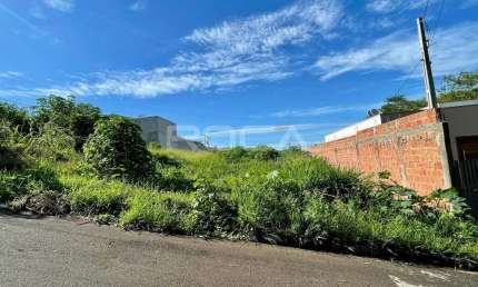Venda de Terreno / Residencial na cidade de São Carlos