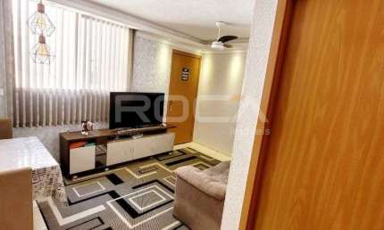 Apartamento Padrão com 2 Dormitórios no Bairro Monte Everest em São Carlos