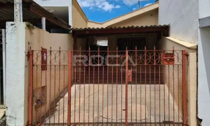 Oportunidade imperdível! Casa padrão com 2 dormitórios no Jardim São João Batista