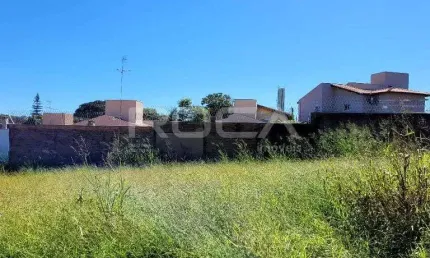 Terreno à venda na Rua José Favoretto, Jardim Hikare, São Carlos