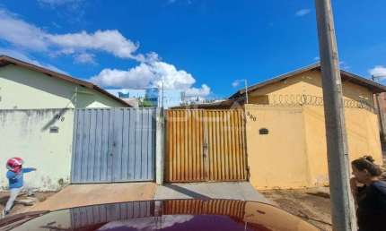 Casa com 2 quartos à venda na Avenida Arnoldo Almeida Pires, 871, Cidade Aracy, São Carlos