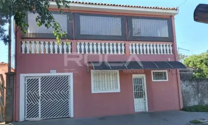 Casa à venda com 3 dormitórios e churrasqueira no Parque Santa Felícia Jardim em São Carlos