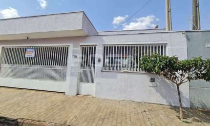 Encantadora casa à venda no Jardim Embaré, São Carlos