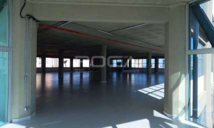 Aluguel de Prédio Comercial no Centro de São Carlos - 5 Vagas Cobertas