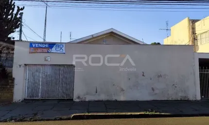 Casa à venda e locação no CENTRO de São Carlos - 3 dormitórios, 2 garagens