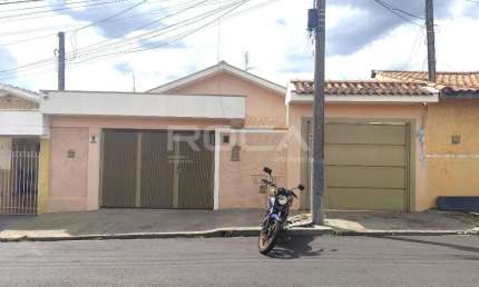 Casa de alto padrão com 3 dormitórios e churrasqueira na Vila Boa Vista