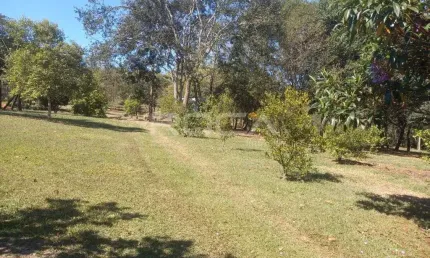 Chácara em condomínio à venda em são carlos, 3 dormitórios e ampla área de lazer