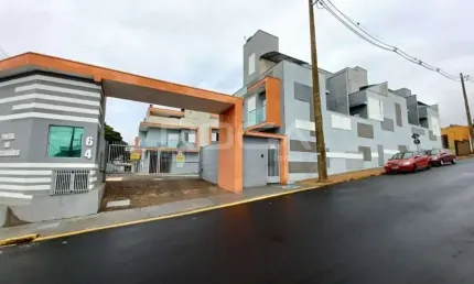 Casa à venda no Jardim São Carlos, São Carlos - 2 dormitórios, canil e depósito