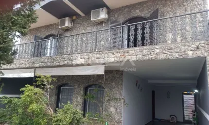 Casa de alto padrão com 3 suítes e ampla área de lazer em jardim cruzeiro do sul