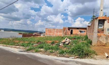 Terreno à venda no Residencial Arcoville, São Carlos - Oportunidade única!