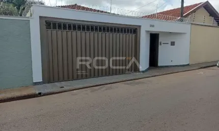 Casa à venda no Rancho Velho, São Carlos: 3 dormitórios, suíte, armários planejados