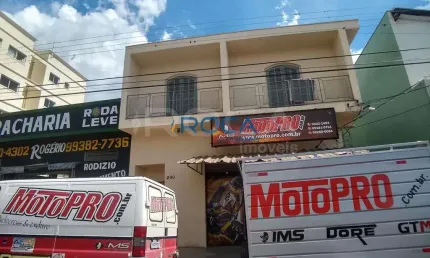 Casa com 2 quartos à venda na Rua Anita Stella, 200, Vila Celina, São Carlos