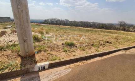 Terreno à venda na Rua Maria Sanches Darezzo, 110, Loteamento Jardim Vista Alegre, São Carlos