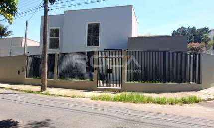 Casa de alto padrão à venda no bairro Jardim Santa Paula em São Carlos