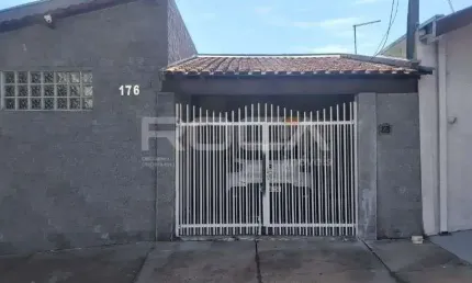 Casa com 2 quartos à venda na Rua Edimilson Vicentin, 176, Residencial Parque Douradinho, São Carlos