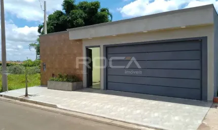 Casa à venda no Jardim do Bosque, São Carlos - 2 suítes, piscina e portão eletrônico.