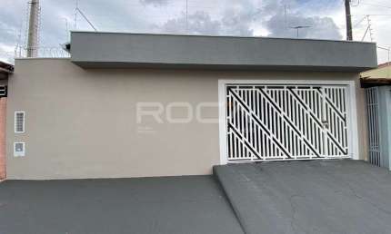 Casa de 4 dormitórios à venda na Vila Carmem, São Carlos