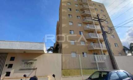 Venda de Apartamentos / Padrão na cidade de São Carlos