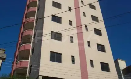 Venda de Apartamentos / Padrão na cidade de São Carlos