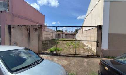 Terreno padrão à venda e locação no Centro de São Carlos