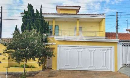 Casa de 4 dormitórios à venda no Planalto Paraíso, São Carlos