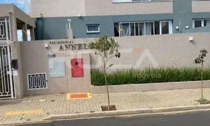 Apartamento de 2 dormitórios com suíte no Centro de São Carlos