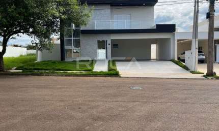 Casa de alto padrão para alugar no Residencial Damha, São Carlos