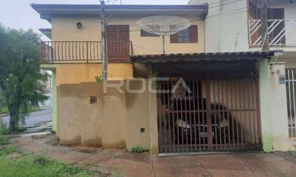 Casa à venda em Vila Brasília, São Carlos: 3 dormitórios, suíte, 2 garagens