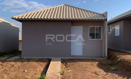 Casa à venda em Jardim Jóckei Club A, São Carlos: 2 dormitórios e garagem