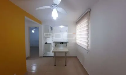 Apartamento de 2 dormitórios com armários no Distrito Industrial Miguel Abdelnur