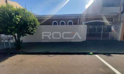 Casa para alugar em São Carlos, Cidade Jardim - 3 dormitórios e suíte