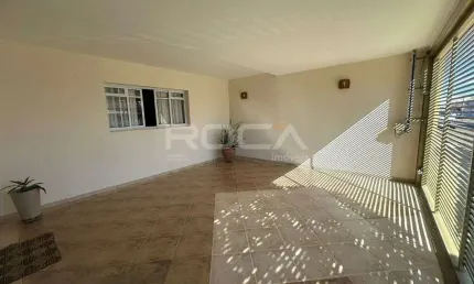 Casa padrão à venda em Chácara São João, São Carlos - 3 dormitórios, sendo 1 suíte