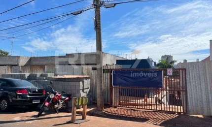 Apartamento Padrão com 2 dormitórios à venda no Centro de São Carlos