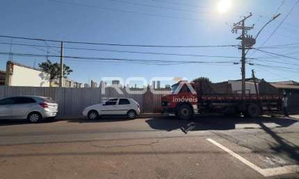 Apartamento Padrão de 2 dormitórios no Centro de São Carlos