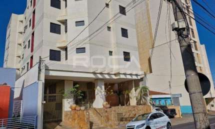 Apartamento de 3 dormitórios à venda no Centro de São Carlos
