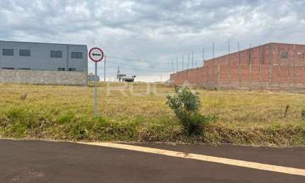 Terreno à venda no bairro Salto do Monjolinho, São Carlos - Ótima oportunidade!