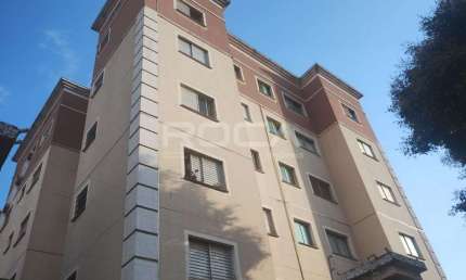Apartamento de 2 dormitórios com móveis planejados no Centro de São Carlos
