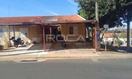 Linda Casa à Venda em Condomínio de Alto Padrão em São Carlos