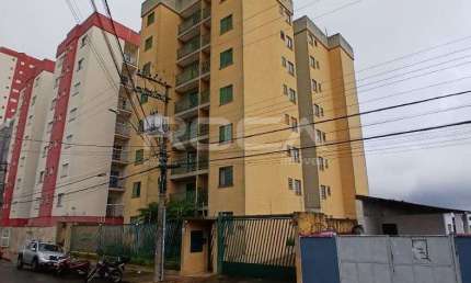 Apartamento padrão à venda e locação no Jardim Lutfalla, São Carlos