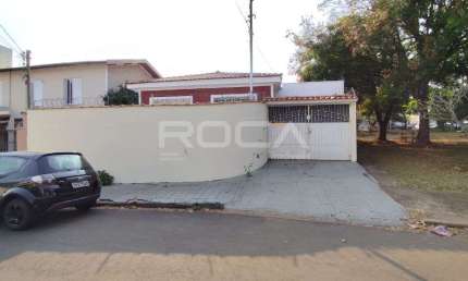 Casa de alto padrão para alugar no bairro Jardim Paraíso em São Carlos