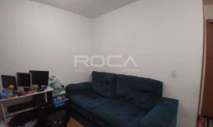 Apartamento de 2 dormitórios à venda no bairro Jardim Hikari, São Carlos